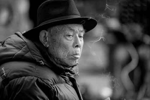 六年级满分作文800字以上:一个夏日的早晨-小学作文-电子课本网 六年级满分作文800字以上:一个夏日的早晨-小学作文