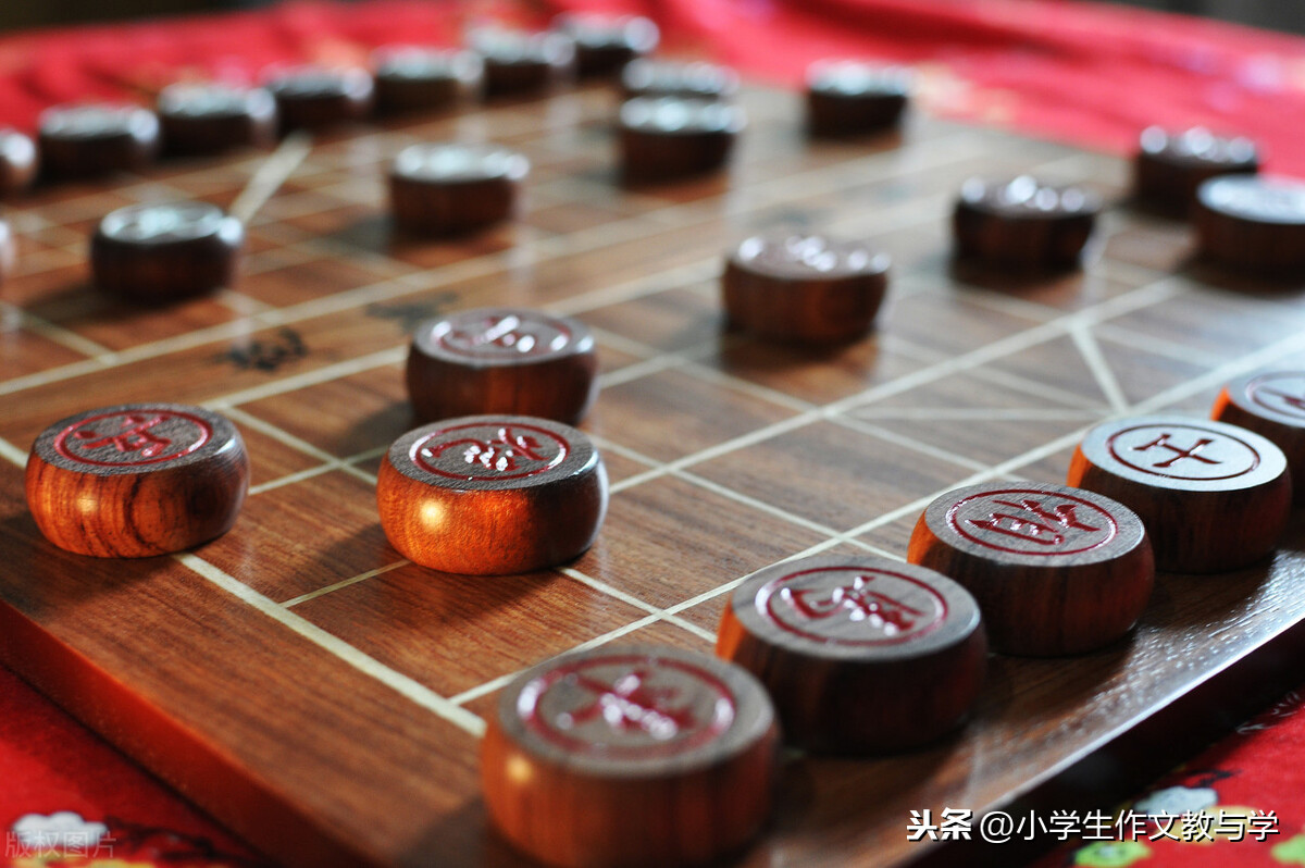 爸爸爱下象棋