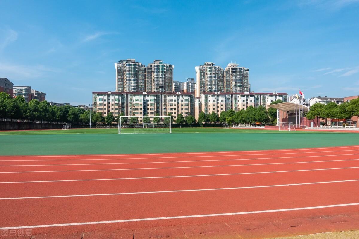 校园作文500字,(校园的春、夏、秋、冬)-小学作文-电子课本网 校园作文500字,(校园的春、夏、秋、冬)-小学作文