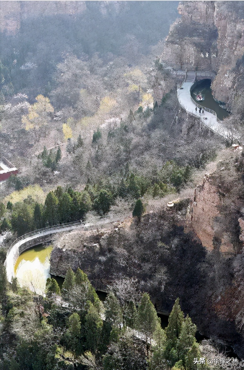 红旗渠简介世界八大奇迹（红旗渠的真实故事）