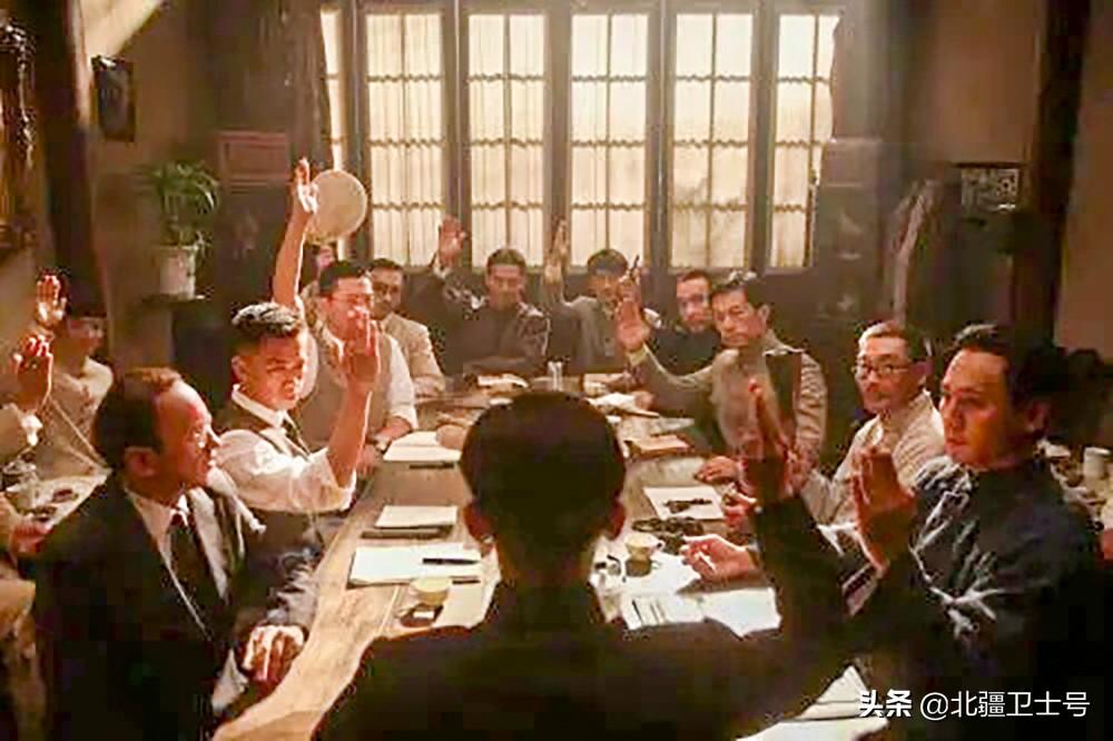 四年级建党伟业观后感300字左右作文-小学作文-电子课本网 四年级建党伟业观后感300字左右作文-小学作文