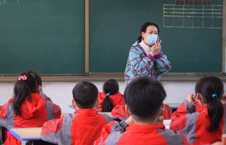 小学生作文素材（50个金句素材）