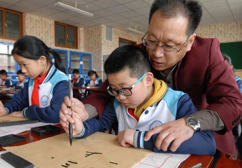 小学生作文素材（50个金句素材）