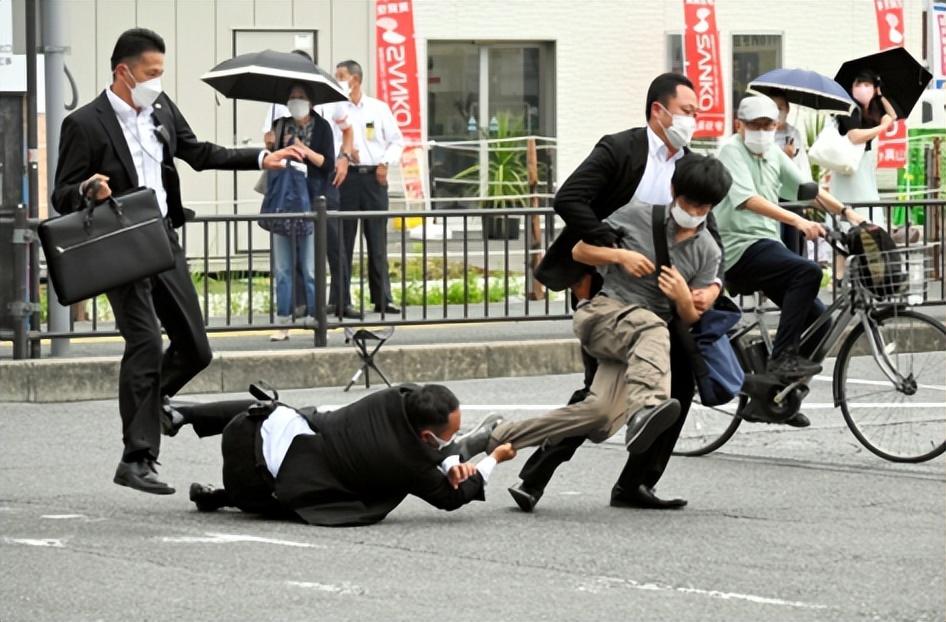 山上彻也简介(山上彻也为什么杀首相)