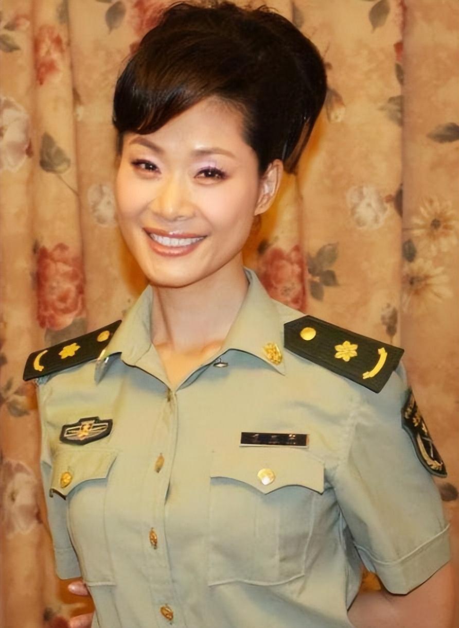 于文华个人资料简介图片(歌唱家于文华老家是哪里)