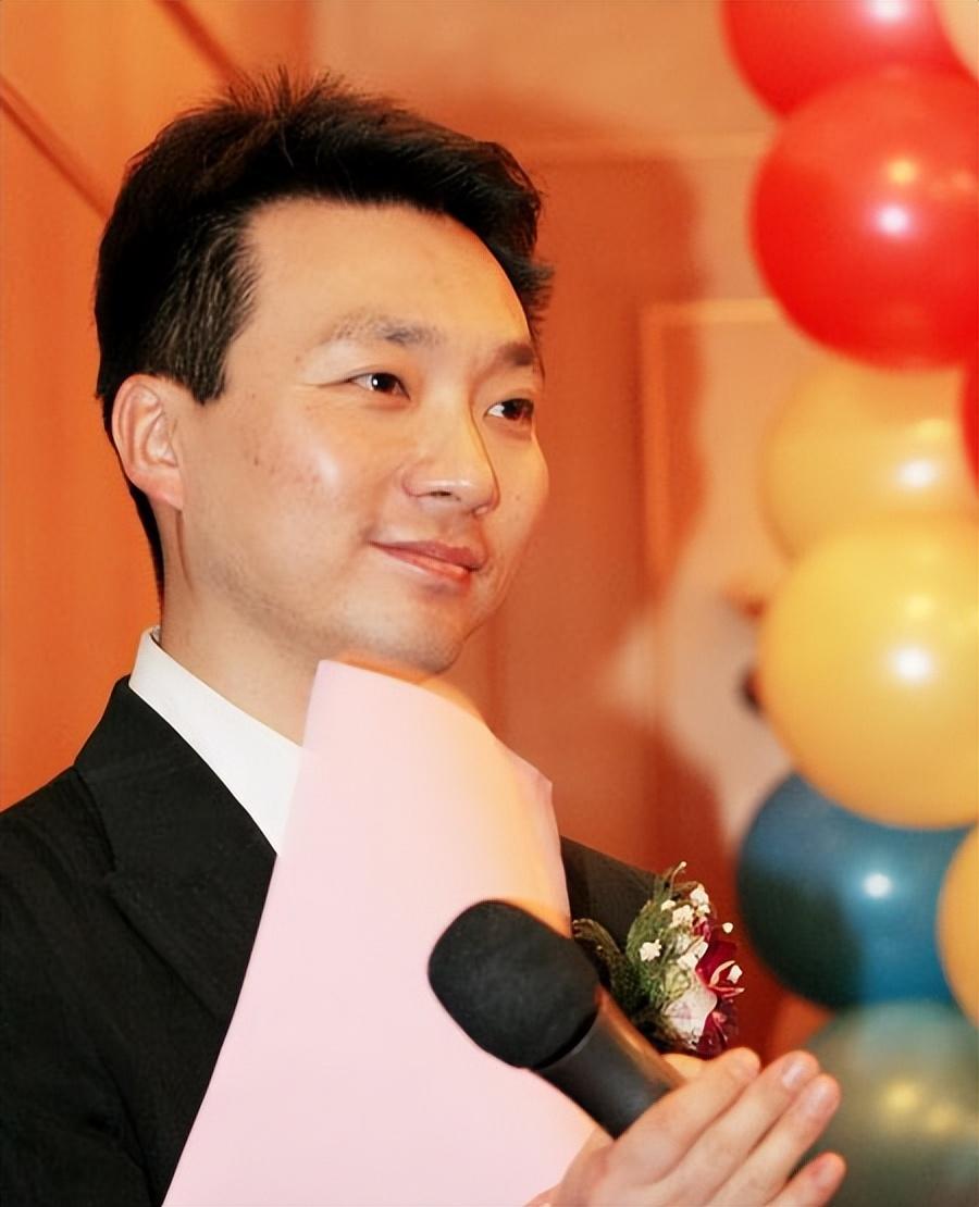 康辉个人资料简介（康辉有孩子吗）