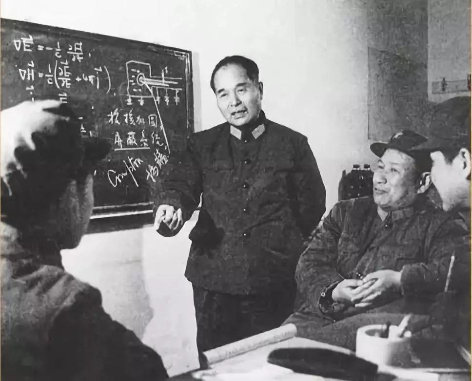 程开甲的主要事迹介绍(程开甲人物传记)