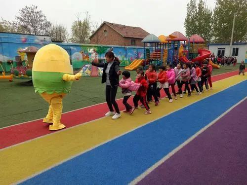 老鹰捉小鸡作文500字汇总5篇小学作文《老鹰捉小鸡》-小学作文-电子课本网 老鹰捉小鸡作文500字汇总5篇小学作文《老鹰捉小鸡》-小学作文
