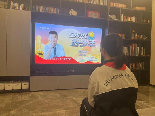 新时代好少年观后感(观新时代好少年,砥砺前行向未来)