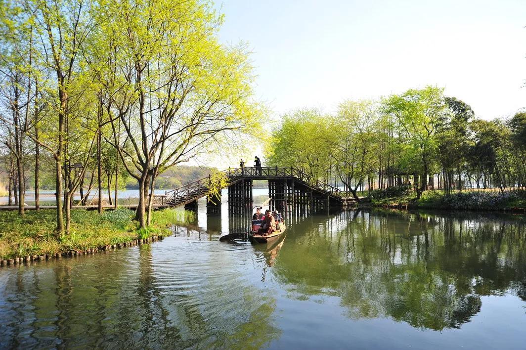 风景作文500字小学习作《校外的风景》