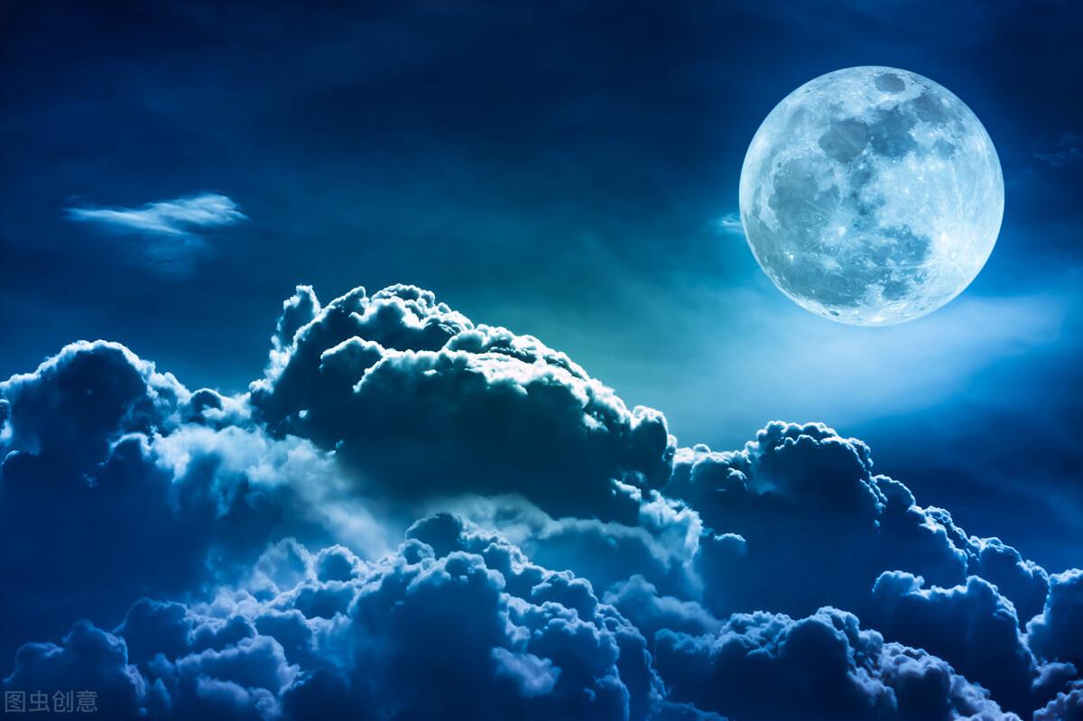 赞美月亮的诗句50句，看看明月有多美