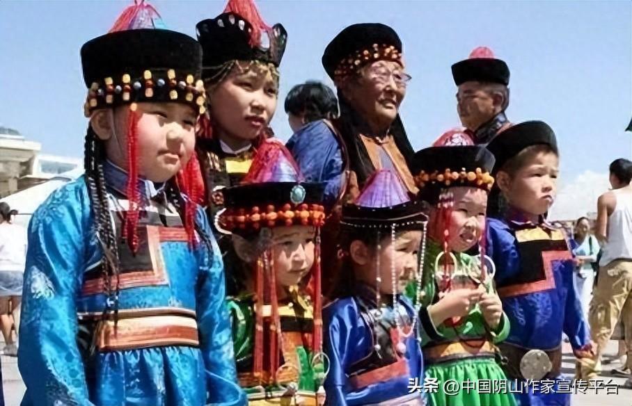 蒙古族的风俗习惯（一文读懂蒙古族）