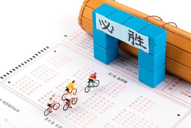 中考加油的句子20句，落笔生花，中考顺利