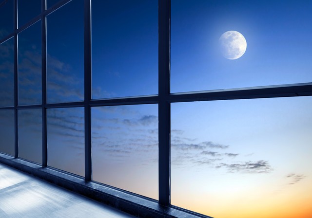 夜晚月色迷人的句子14句，点亮你的夜晚幻想!