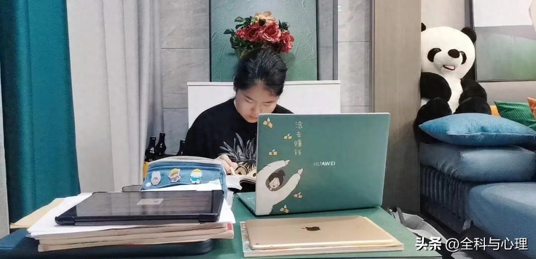 祝学业有成的霸气句子15句，祝考生金榜题名，未来可期!