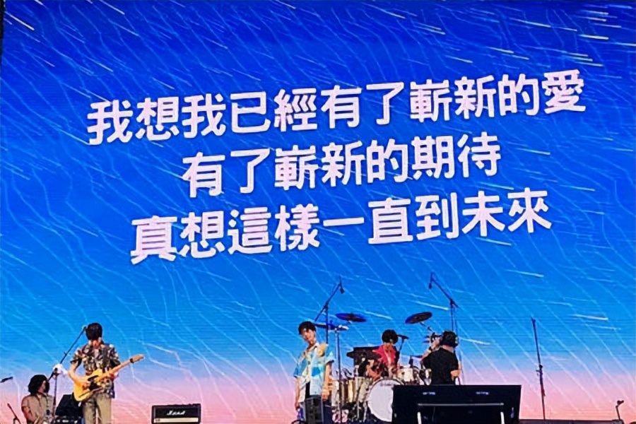 热爱祖国的简短句子17句，每个人都应该读一读!
