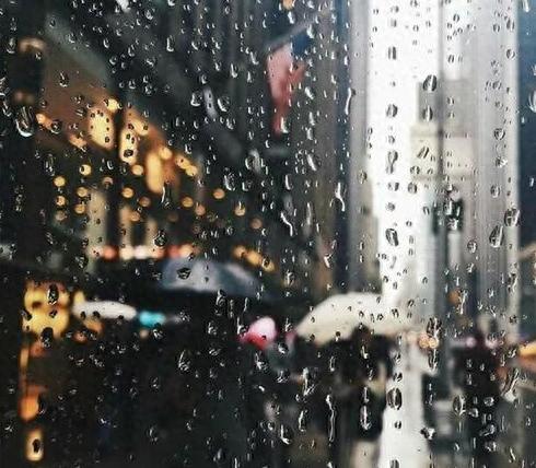 描写雨的句子佳句36句，聆听雨的禅意