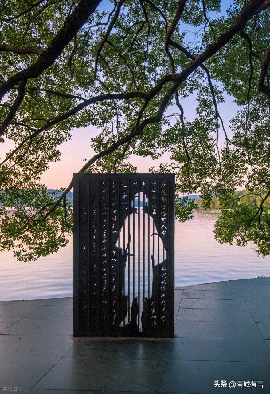 爱情语录经典句子24句，总有一句触动你