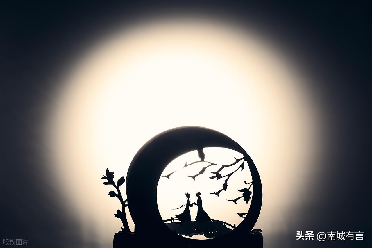 爱情语录经典句子24句，总有一句触动你