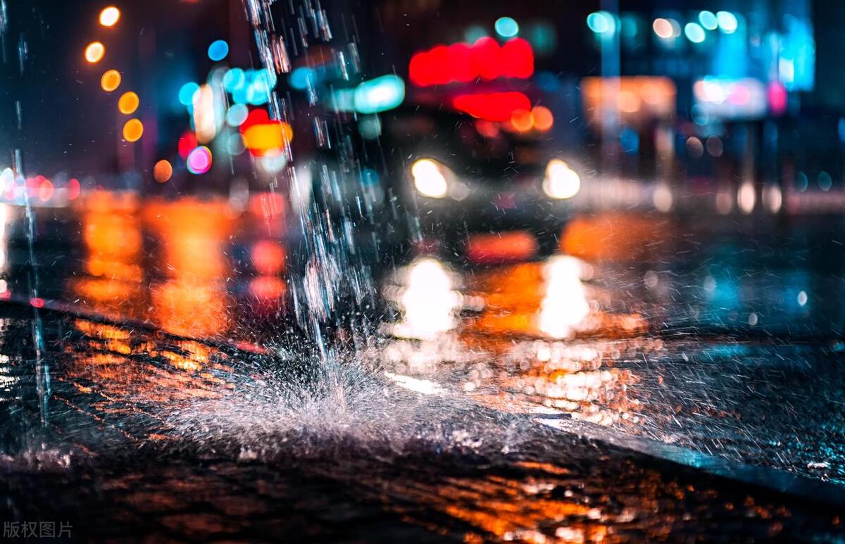 发个下雨天心情短语20句，体会雨天该有的浪漫