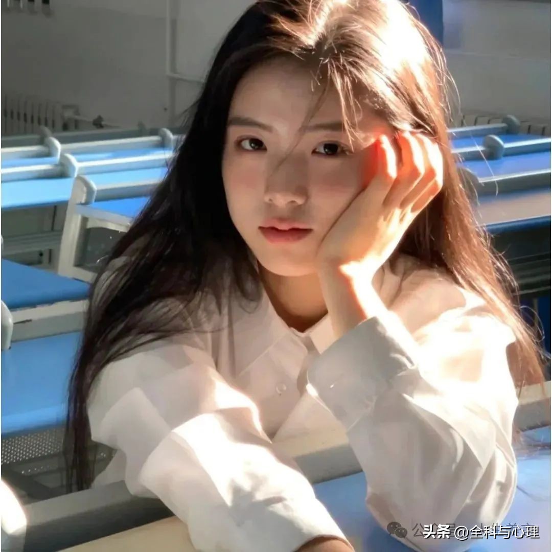 想念情人的高情商短句15句，致心中的爱人