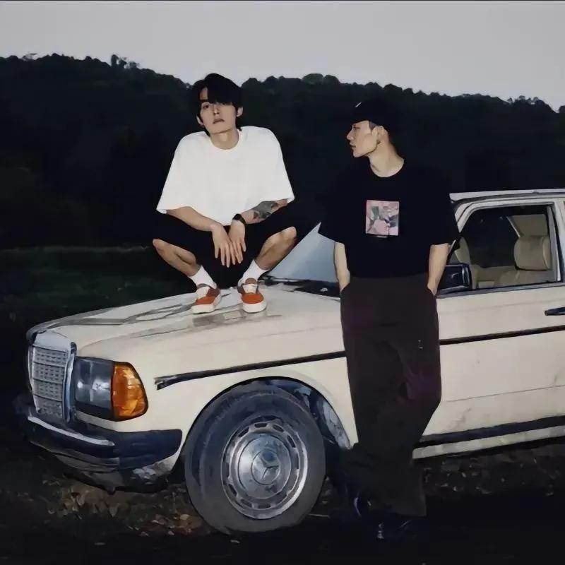 五四青年节文案短句30句，青春当燃，青年无畏