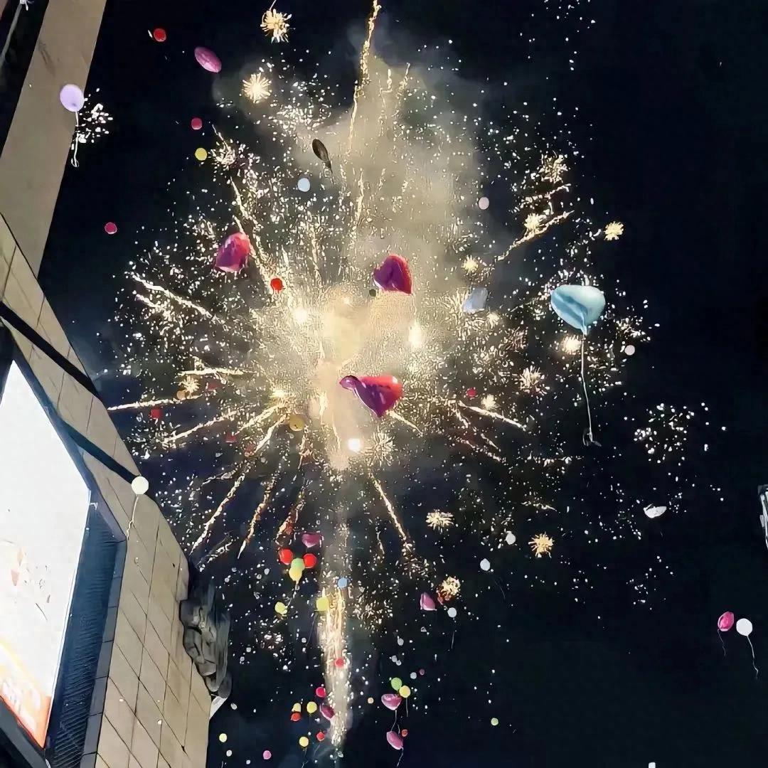 五四青年节文案短句30句，青春当燃，青年无畏