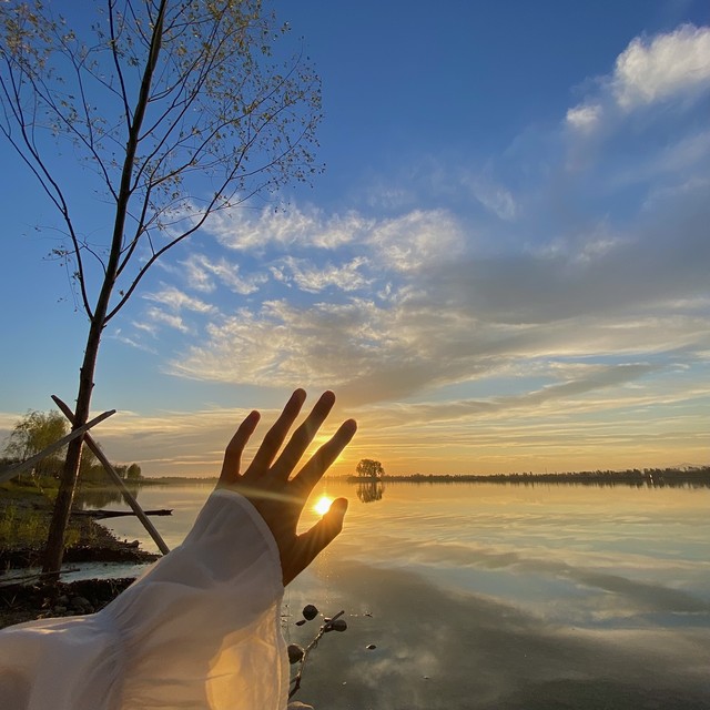 关于女人美的名言名句20句，一眼万年，字字生香