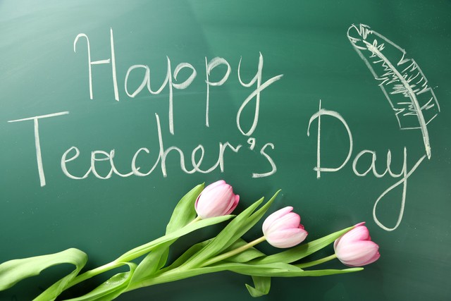 关于老师的佳句35句，老师一生快乐