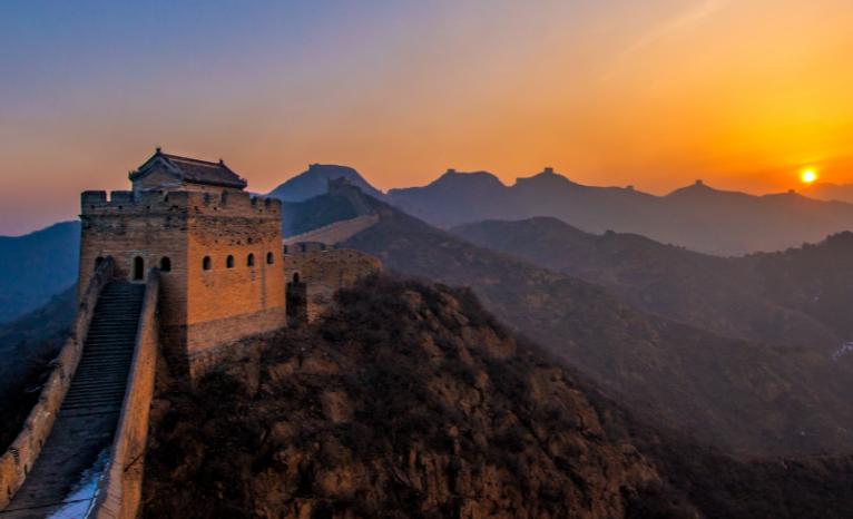 经典爱国诗句10首，字字珠玑，人生必读!