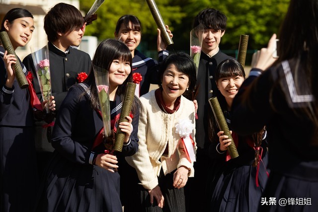 关于感恩老师的优美句子10句，一朝沐杏雨，一生念师恩