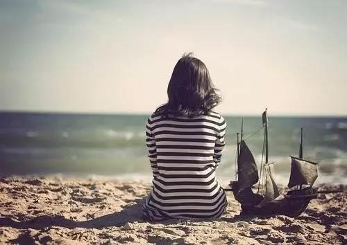 生活不容易经典句子35句，简短精湛，值得细品