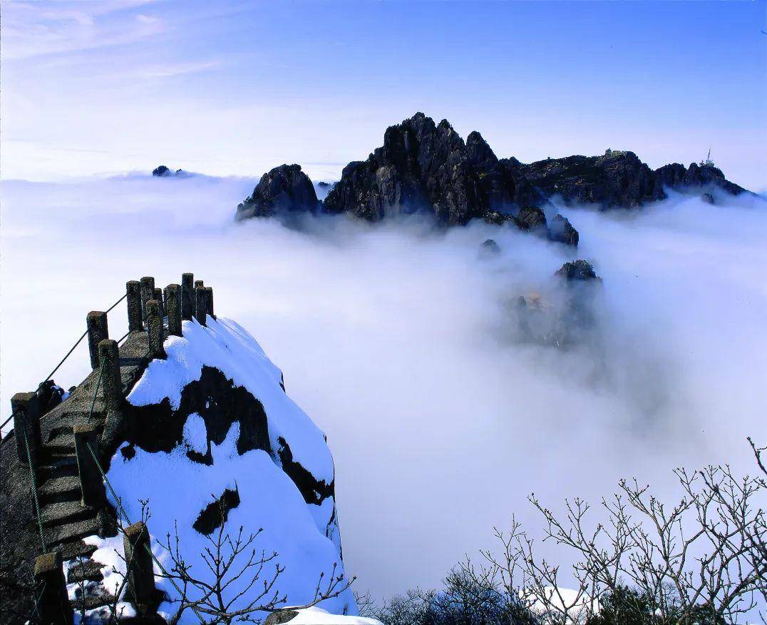 描写黄山的诗句10首，带你感受自然之美