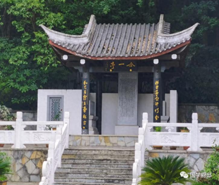 古风唯美短句100句，带你体验古装的梦幻与浪漫!