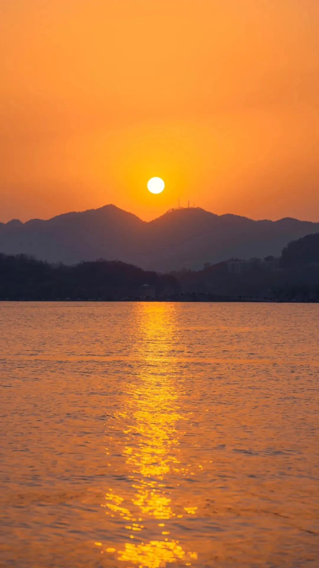 冬天温暖人心的句子18句，冬天深处有温柔