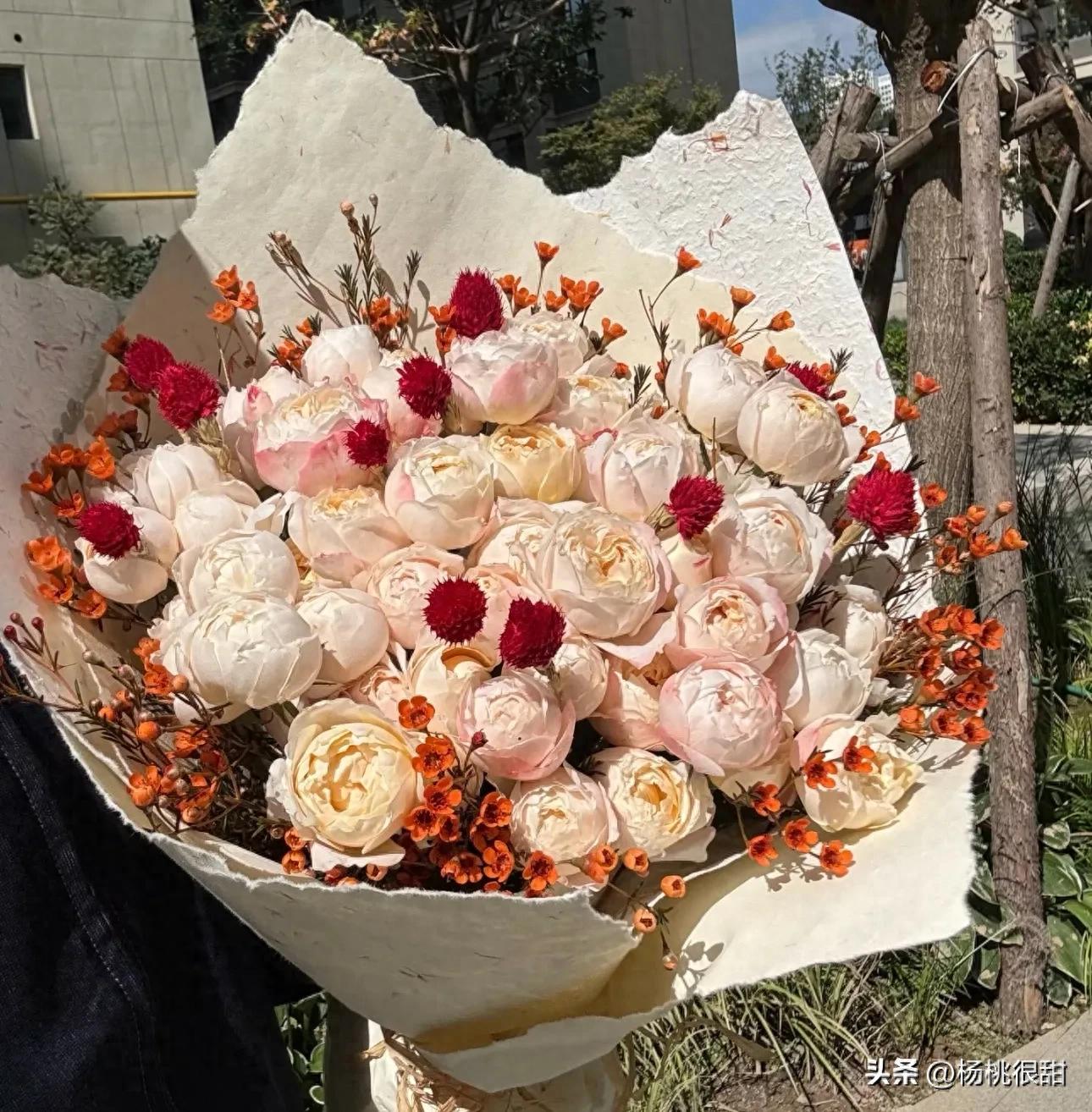 最火文案短句8句，直抵你心，一句封神