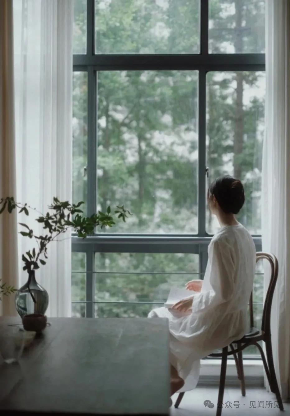 夏天的雨的诗句12句，半夏听雨声，凉意入心来