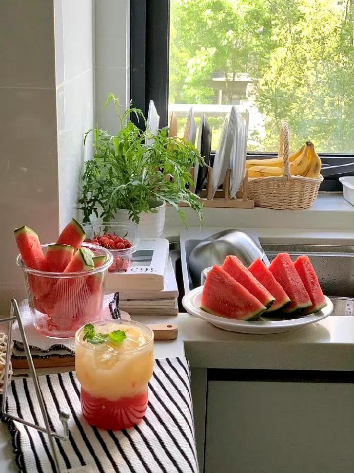 夏天的美句短句10句，句句都很夏天