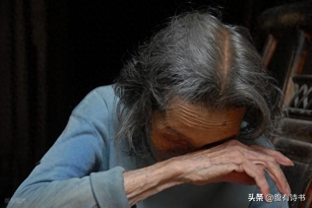 亲情的诗句5首，字字戳心，句句催泪