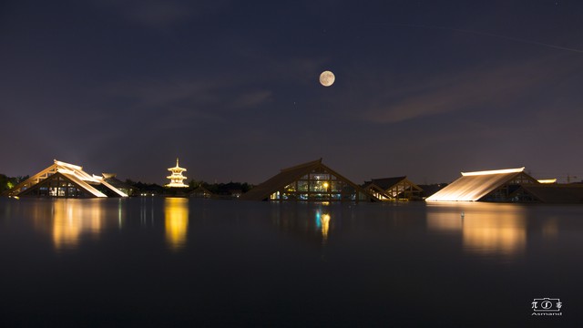 夜晚赏月的心情句子20句，月照千秋暖，人间共此时