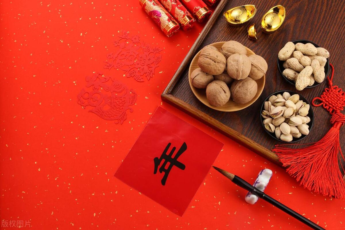 描写春节的古诗句10句，高级不俗套!