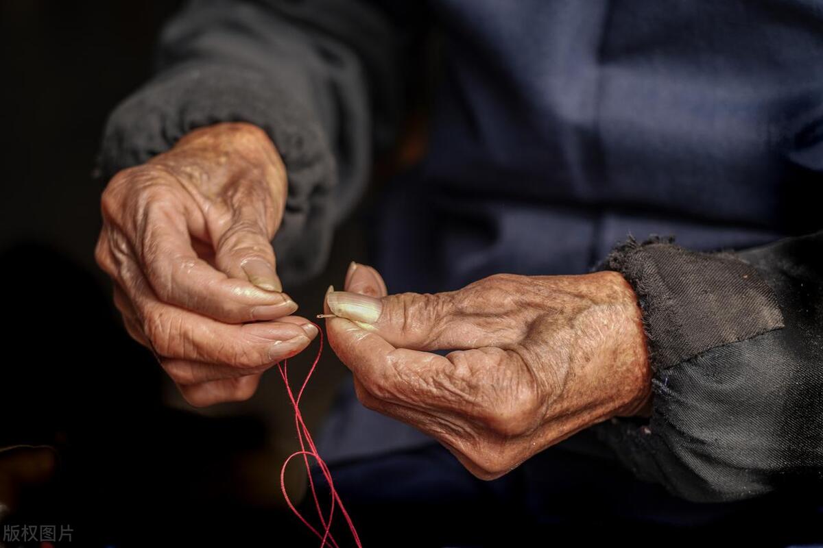 有关母亲的诗句11首，句句情真意切，温暖人心