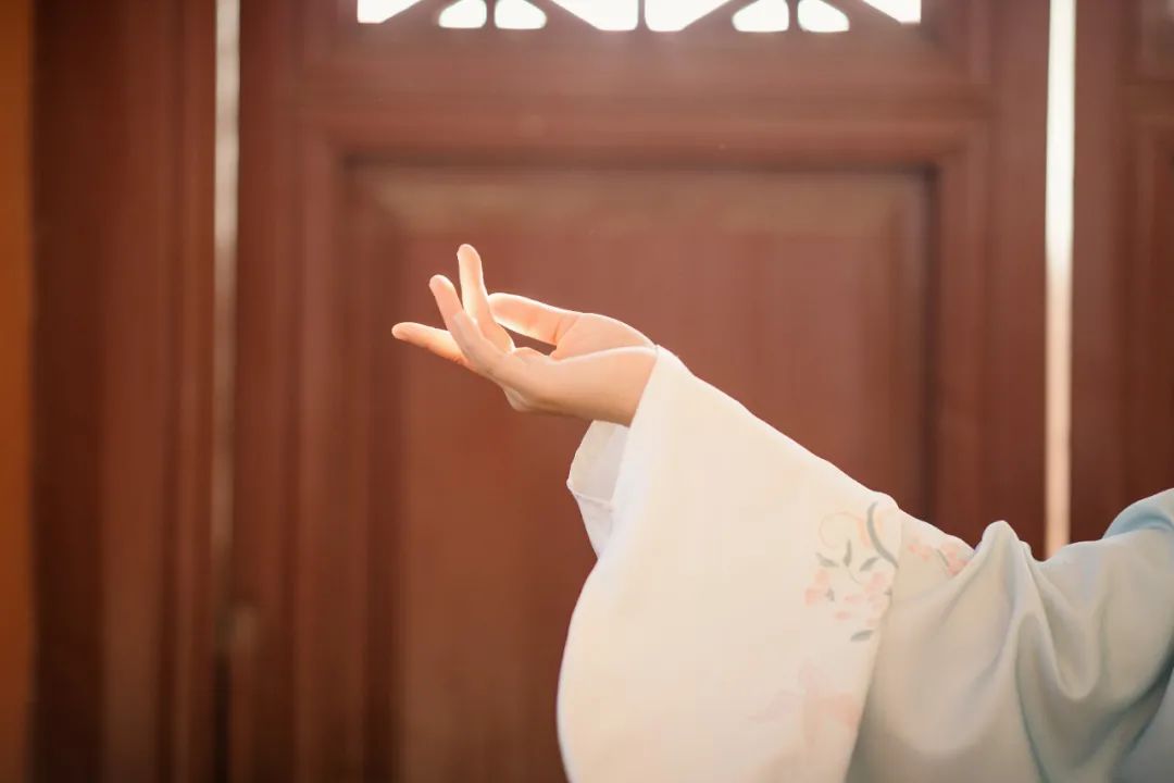 描写七夕的诗句10首，愿你拥有美好的爱情!