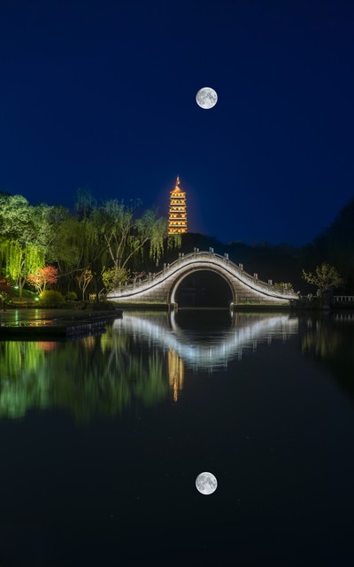 关于明月的诗句20句，句句唯美，令人心醉!