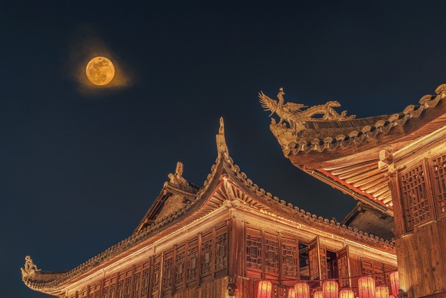 关于明月的诗句20句，句句唯美，令人心醉!