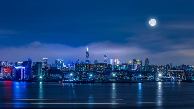 关于明月的诗句20句，句句唯美，令人心醉!