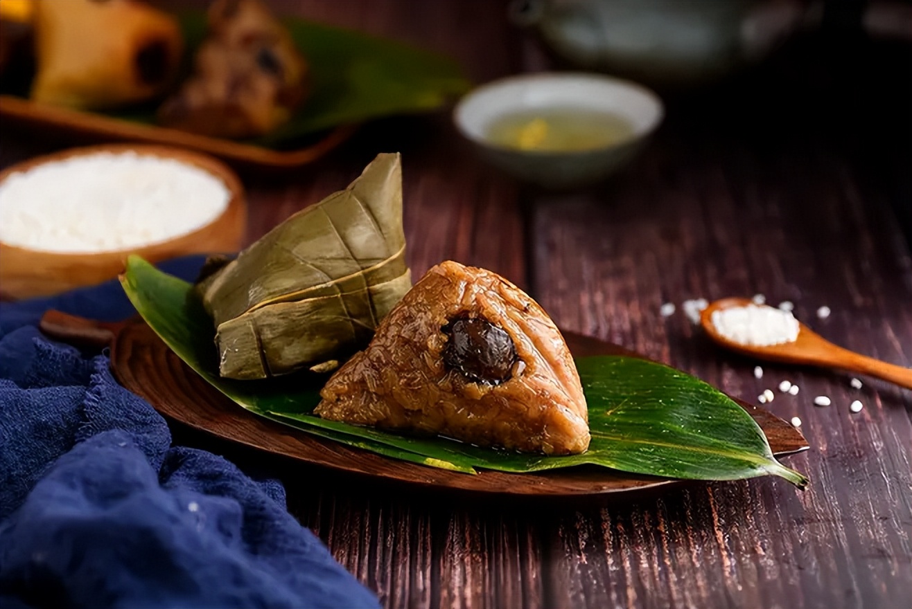 关于端午节的诗句佳句20句，读一卷诗书，赏一窗风月