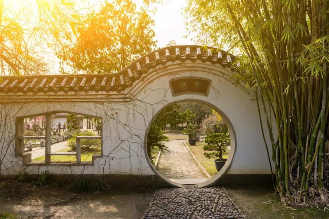 王勃的诗10首，值得细细品读!