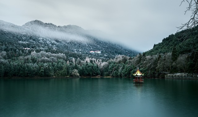 题西林壁古诗（原文、译文及赏析）