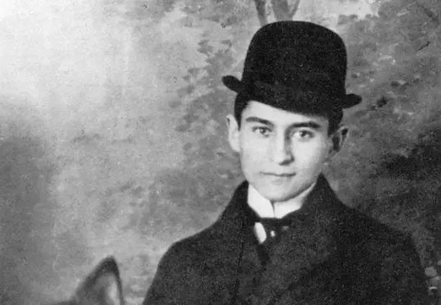 卡夫卡名言12句，走进作家的精神世界